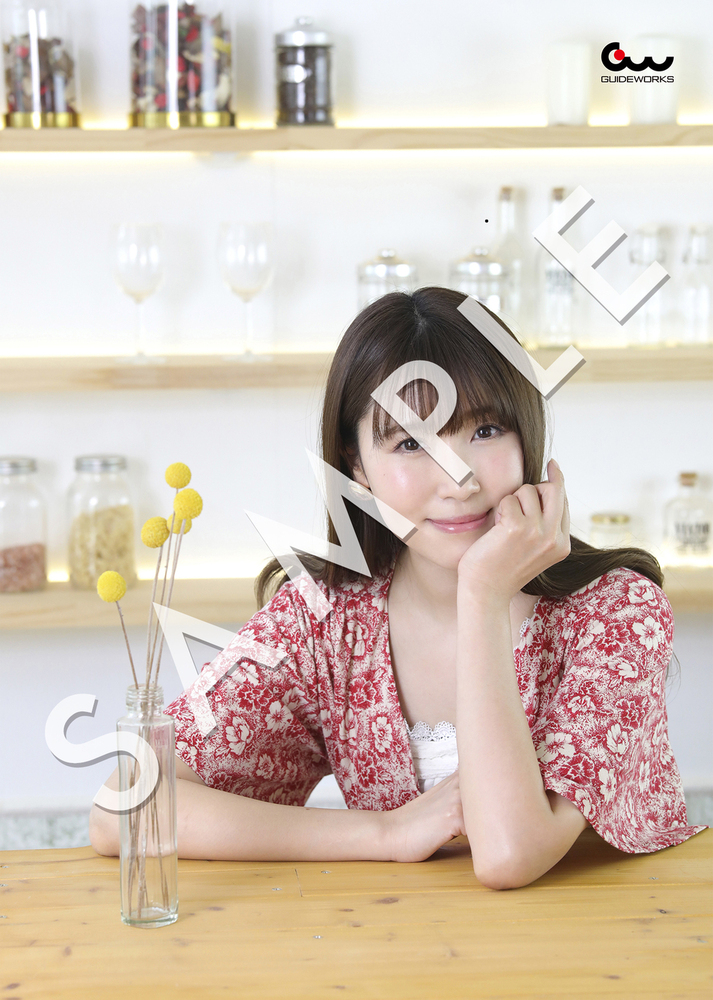 銀田まいブロマイド 02（サイン入） - 株式会社ガイドワークス