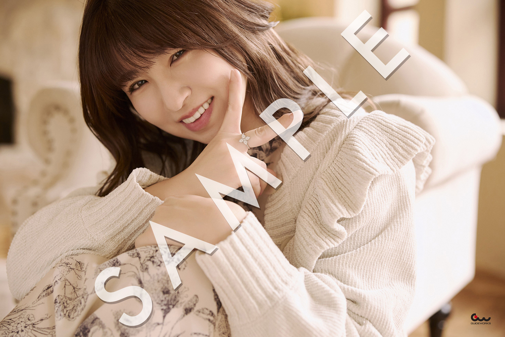 サワ・ミオリブロマイド 04（サイン入） - 株式会社ガイドワークス